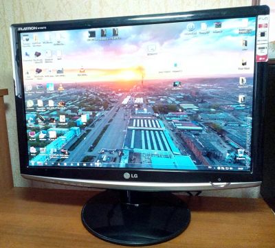 Лот: 4754839. Фото: 1. 19" ЖК Монитор LG W1952TQ. ЖК-мониторы