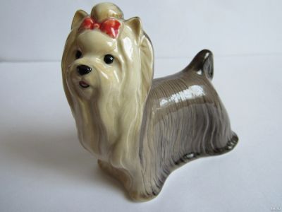 Лот: 18569288. Фото: 1. Йоркширский терьер собака,фарфор... Фарфор, керамика