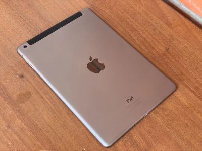 Лот: 17688183. Фото: 1. iPad Air 32Gb Wi-Fi + Cellular. Планшеты