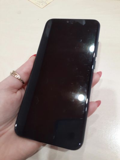 Лот: 19266149. Фото: 1. Телефон HONOR 10 4/64GB. Смартфоны