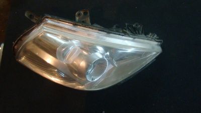 Лот: 3305999. Фото: 1. Фара передняя правая Nissan Tiida... Оптика и освещение