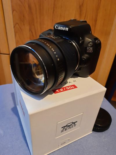 Лот: 16851374. Фото: 1. Фотоаппарат Canon eos 100D + объектив... Цифровые зеркальные