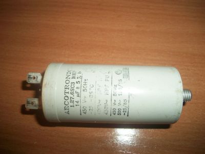 Лот: 13231716. Фото: 1. Конденсатор 14 mkf 450v. Конденсаторы