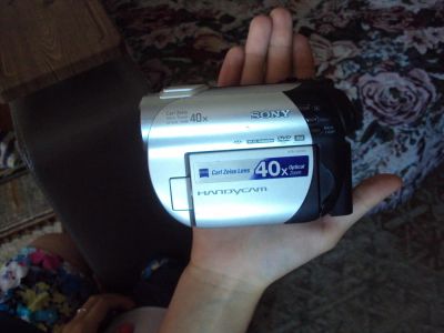 Лот: 2976600. Фото: 1. Видеокамера SONY Handycam Carl... Видеокамеры
