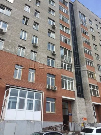 Лот: 13970185. Фото: 1. 3-комнатная квартира на ул. Соревнования... Квартиры, студии