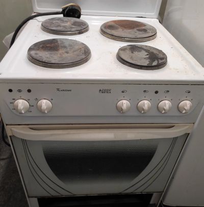 Лот: 25794062. Фото: 1. Плита 60*60*80. Плиты, духовые шкафы, варочные поверхности