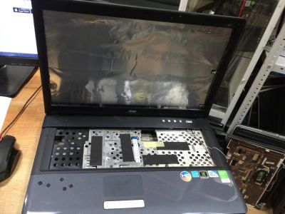 Лот: 9431311. Фото: 1. корпус петли шарниры MSI CR700x... Корпуса, блоки питания