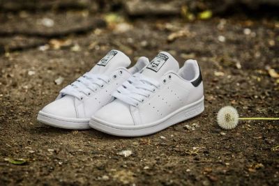 Лот: 10788627. Фото: 1. Кроссовки женские Adidas Stan... Кеды, кроссовки, слипоны
