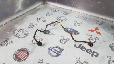 Лот: 23584284. Фото: 1. Трубка топливная Toyota Regius... Топливная система
