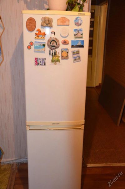 Лот: 4383276. Фото: 1. Холодильник Samsung. Холодильники, морозильные камеры