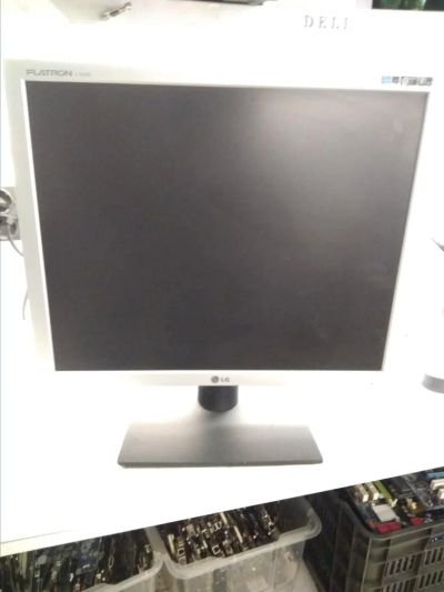 Лот: 11414504. Фото: 1. Монитор LG L1919S (13823). ЖК-мониторы