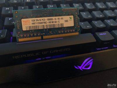 Лот: 15209729. Фото: 1. Hynix DDR3 1Gb. Оперативная память