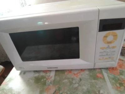 Лот: 15092722. Фото: 1. Микроволновая печь "Samsung". Микроволновки, мини-печи