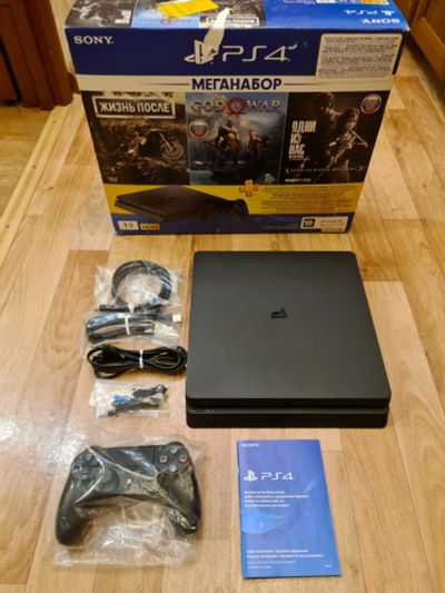 Лот: 16716378. Фото: 1. Sony PlayStation 4 Slim (без игр... Игровые приставки, консоли