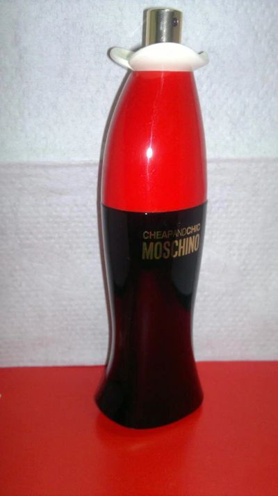 Лот: 4325860. Фото: 1. Туалетная вода Moschino Cheap... Женская парфюмерия