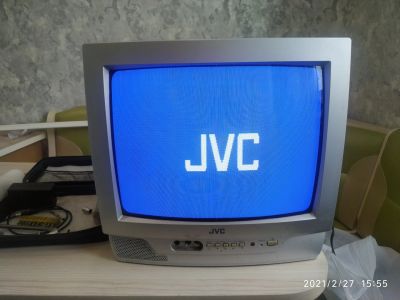Лот: 17466017. Фото: 1. Телевизор с пультом и настенным... Телевизоры
