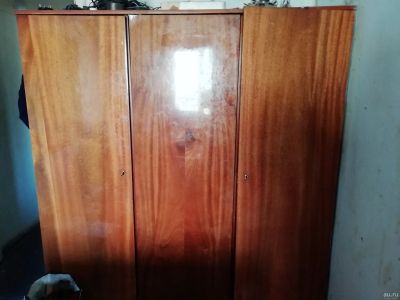 Лот: 13337921. Фото: 1. старый шкаф. Шкафы, стеллажи, комоды