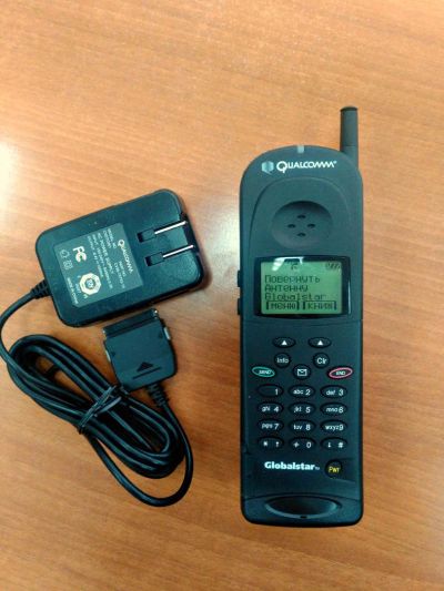 Лот: 10598638. Фото: 1. Спутниковые телефоны Qualcomm... Спутниковая связь