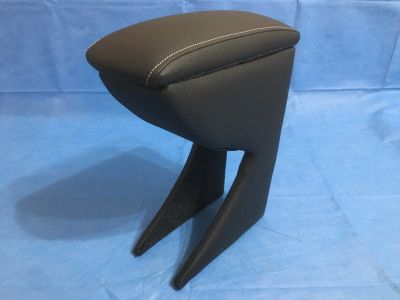 Лот: 17588829. Фото: 1. Подлокотник Renault LOGAN 2013г-... Салон