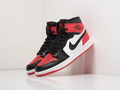 Лот: 18016868. Фото: 1. Кроссовки Nike Air Jordan 1 Mid... Кеды, кроссовки, слипоны