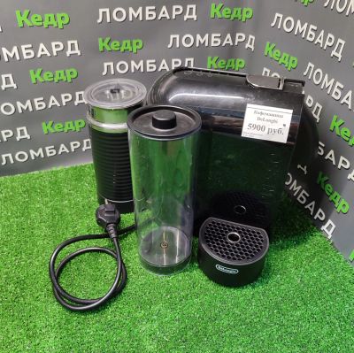 Лот: 23542343. Фото: 1. Кофемашина капсульная DeLonghi... Чайники, кофемашины, кулеры