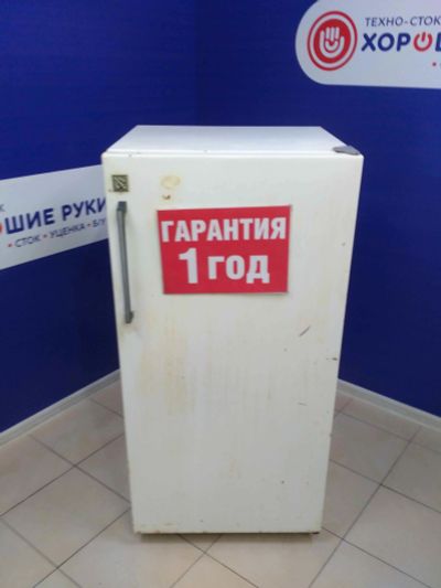 Лот: 14757100. Фото: 1. Холодильник (эконом) бирюса б-2... Холодильники, морозильные камеры