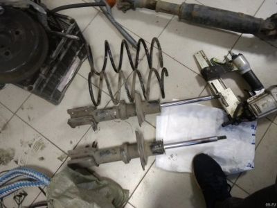 Лот: 15082406. Фото: 1. Стойки перед зад Toyota corsa... Ходовая, подвеска, рулевое управление