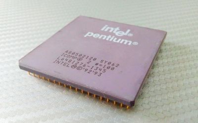 Лот: 12018137. Фото: 1. Винтажный процессор Intel Pentium... Процессоры
