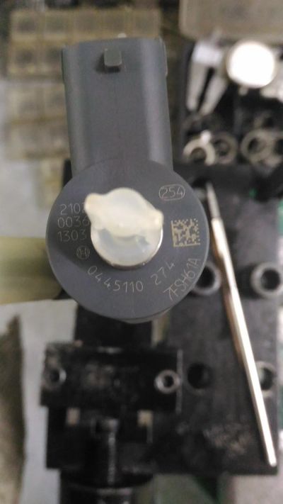 Лот: 15827405. Фото: 1. Форсунка BOSCH 0445110 274. Топливная система