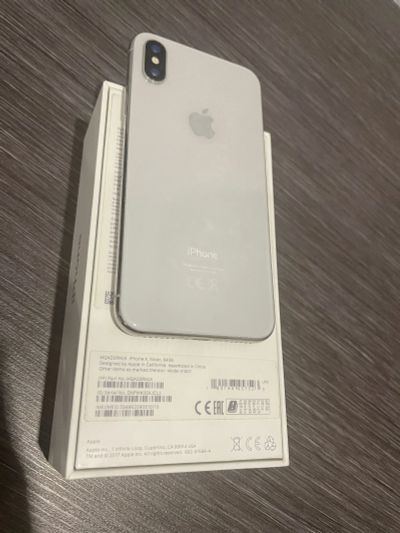 Лот: 16834734. Фото: 1. iPhone X 64Gb Silver. Смартфоны