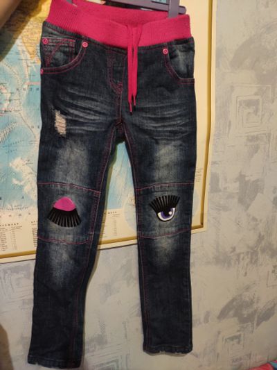 Лот: 19134865. Фото: 1. Джинсы для девочки, на 5-7 лет. Брюки, шорты, джинсы