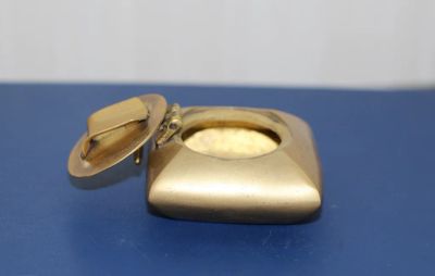 Лот: 3061705. Фото: 1. Пепельница карманная, ручная... Другое (антиквариат)