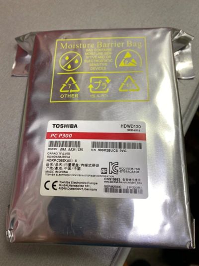 Лот: 17056732. Фото: 1. HDD 2Tb Toshiba HDWD120UZSVA P300... Жёсткие диски (HDD)