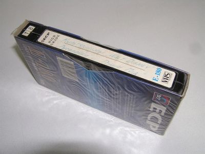 Лот: 3580594. Фото: 1. Видеокассета два мультфильма... Видеозаписи, фильмы