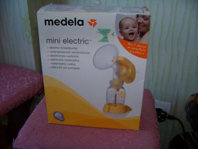 Лот: 7308335. Фото: 1. Молокоотсос электрический Medela... Всё для кормления