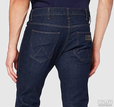 Лот: 18472672. Фото: 1. Джинсы прямые мужские Wrangler... Брюки, джинсы, шорты