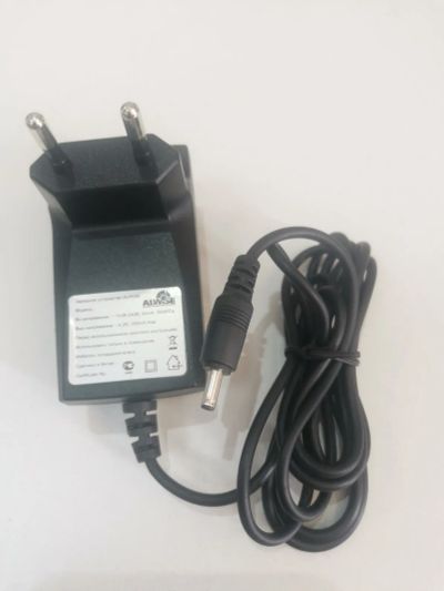 Лот: 20256416. Фото: 1. СЗУ для Motorola T191, T190, C300... Зарядные устройства, блоки питания, адаптеры сетевые для смартфонов