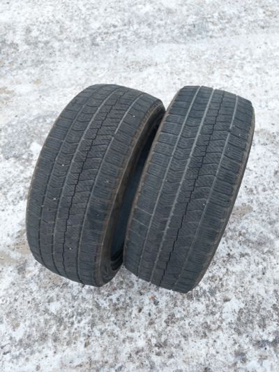 Лот: 18568448. Фото: 1. Шины bridgestone vrx r17 215 45. Шины