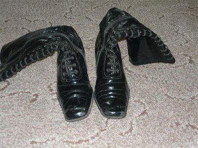 Лот: 595453. Фото: 1. сапожки лаковые. Сапоги