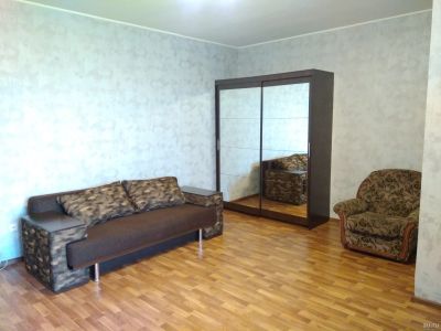 Лот: 10115901. Фото: 1. Сдам 1-комнатную квартиру-студию... Квартиры, студии