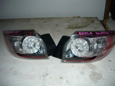 Лот: 2432741. Фото: 1. Стоп сигнал Mazda Axela BLEfw... Оптика и освещение