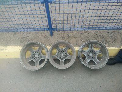 Лот: 9965542. Фото: 1. Литье от приоры r14. Три штуки... Диски
