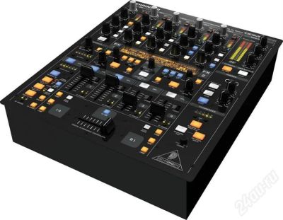 Лот: 333508. Фото: 1. BEHRINGER DDM 4000. Микшеры, предусилители, микрофонные эффекты