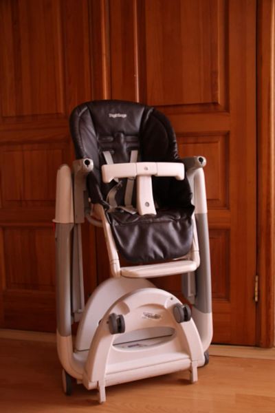 Лот: 6128982. Фото: 1. Стульчик для кормления Peg-Perego... Стульчики для кормления
