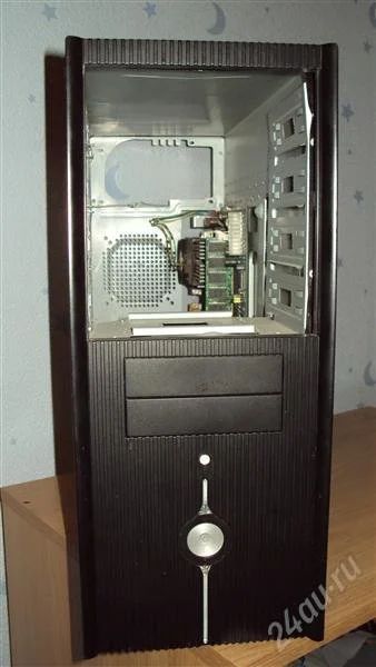 Лот: 917505. Фото: 1. почти комп: корпус, мать, проц... Компьютеры в сборе