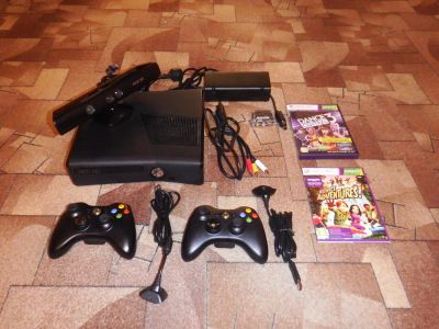 Лот: 6643221. Фото: 1. Xbox 360 Slim (250 gb) + kinect... Игровые приставки, консоли