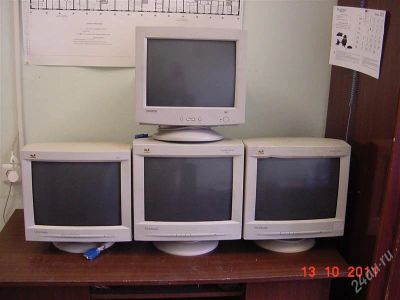 Лот: 1259276. Фото: 1. Мониторы 4 штуки, одним лотом... ЭЛТ-мониторы