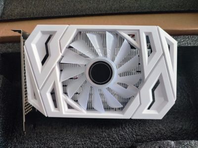 Лот: 24679282. Фото: 1. Nvidia RTX A2000M 8 Gb White... Видеокарты