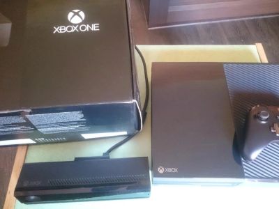 Лот: 7867729. Фото: 1. Xbox One Day One Edition + Kinect. Консоли