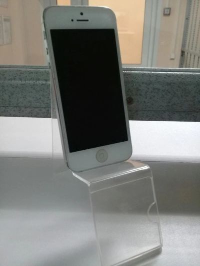 Лот: 9056126. Фото: 1. Iphone 5. Смартфоны
